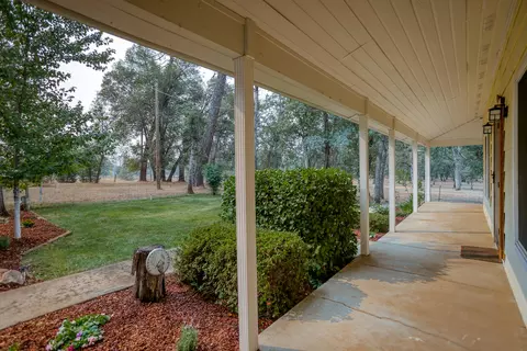 12930 Old Oregon Trl, Redding, CA 96003 photo 47