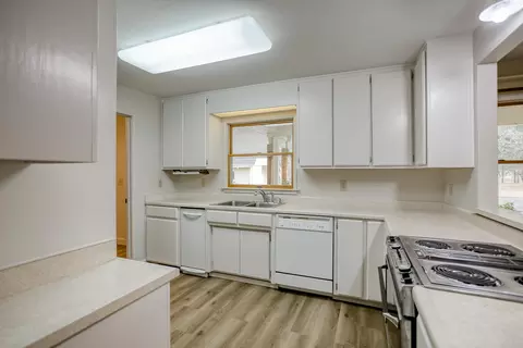 12930 Old Oregon Trl, Redding, CA 96003 photo 36