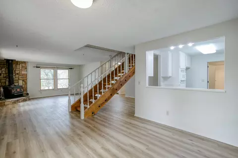 12930 Old Oregon Trl, Redding, CA 96003 photo 17