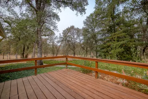 12930 Old Oregon Trl, Redding, CA 96003 photo 51