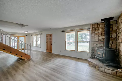 12930 Old Oregon Trl, Redding, CA 96003 photo 14