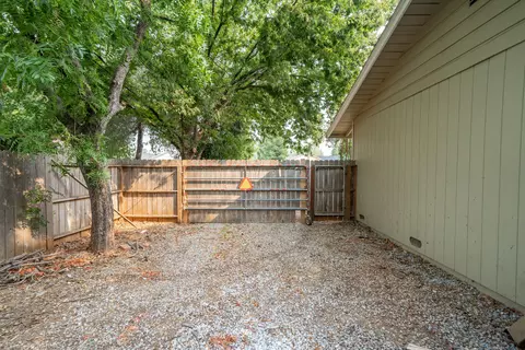 2273 Alden Ave, Redding, CA 96002 photo 26