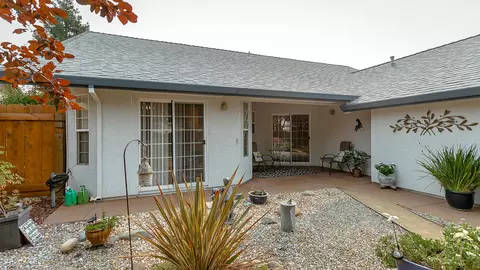 372 Bountiful Path, Redding, CA 96003 photo 43