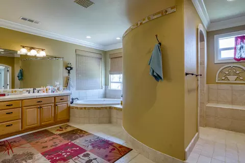 2123 Oshea Way, Redding, CA 96003 photo 32