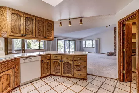 589 Teakwood Dr, Redding, CA 96003 photo 15
