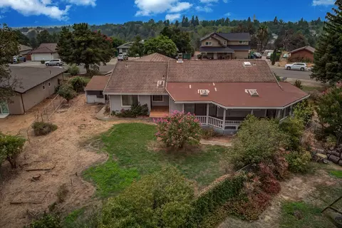 589 Teakwood Dr, Redding, CA 96003 photo 43