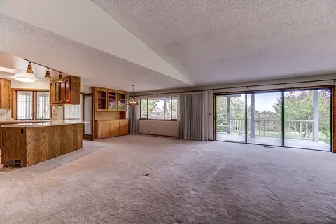 589 Teakwood Dr, Redding, CA 96003 photo 9