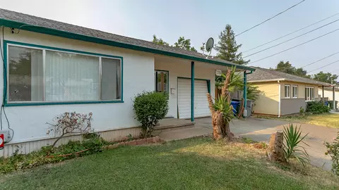 1104 Third St, Redding, CA 96002 photo 3