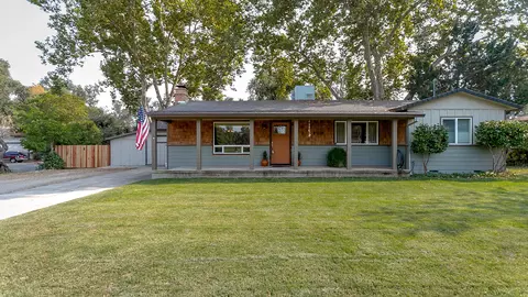 2671 Sacramento Dr, Redding, CA 96001 photo 5