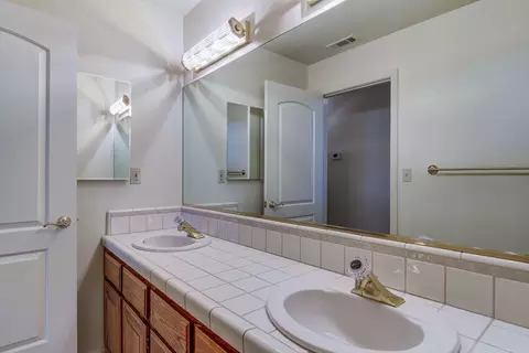 256 Kingsview Ct, Redding, CA 96003 photo 28