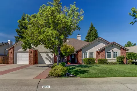 256 Kingsview Ct, Redding, CA 96003 photo 2