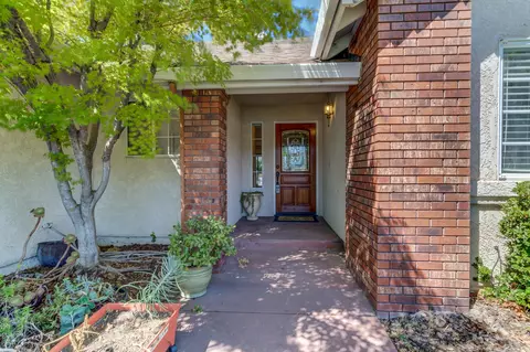 256 Kingsview Ct, Redding, CA 96003 photo 3