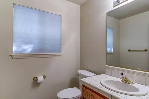 256 Kingsview Ct, Redding, CA 96003 photo 34