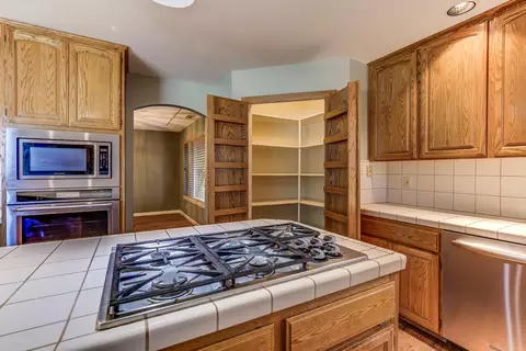 256 Kingsview Ct, Redding, CA 96003 photo 17