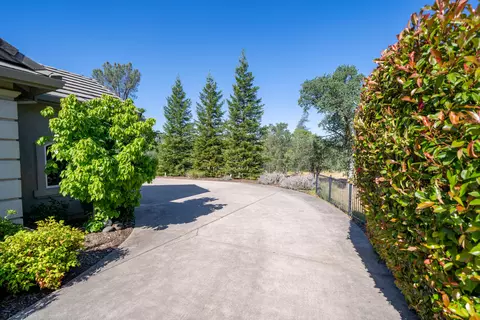 13198 Tierra Heights Rd, Redding, CA 96003 photo 64