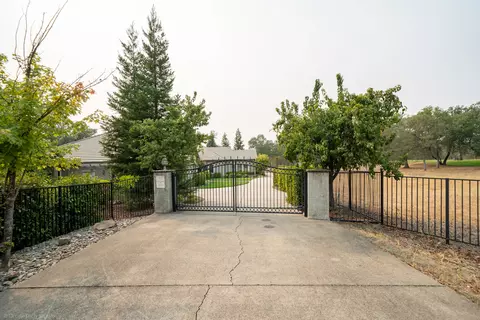 13198 Tierra Heights Rd, Redding, CA 96003 photo 88
