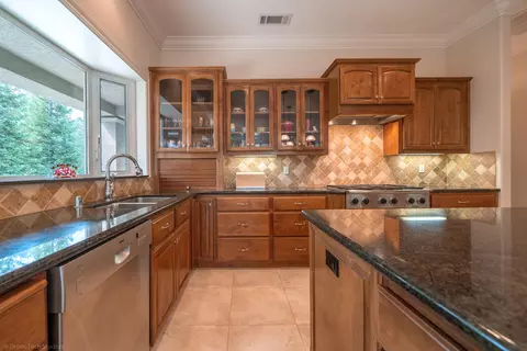 13198 Tierra Heights Rd, Redding, CA 96003 photo 36