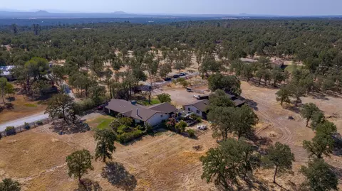 21349 Gilbert Dr, Redding, CA 96002 photo 64