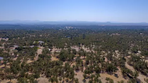21349 Gilbert Dr, Redding, CA 96002 photo 48