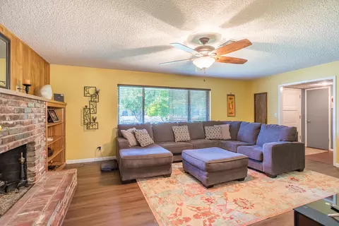 3703 Loustalot Way, Redding, CA 96002 photo 8