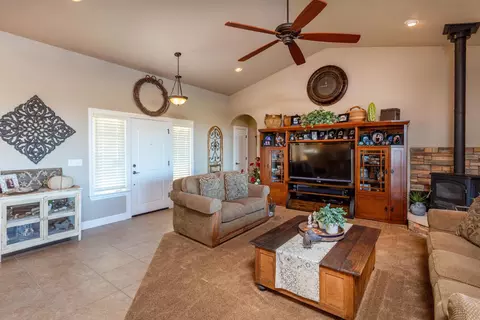 22075 Concept Way, Anderson, CA 96007 photo 6