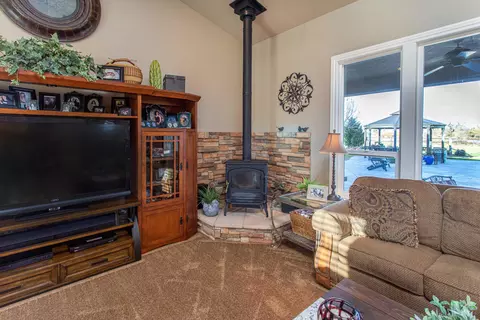 22075 Concept Way, Anderson, CA 96007 photo 7
