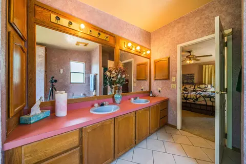 21106 Stepheno Ln, Redding, CA 96003 photo 17
