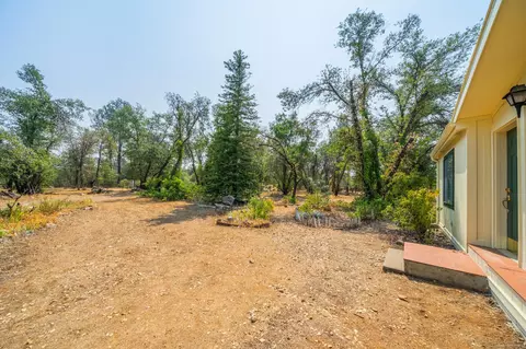 21106 Stepheno Ln, Redding, CA 96003 photo 25