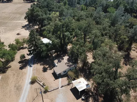 10144 Salmon Creek Rd, Redding, CA 96003 photo 5