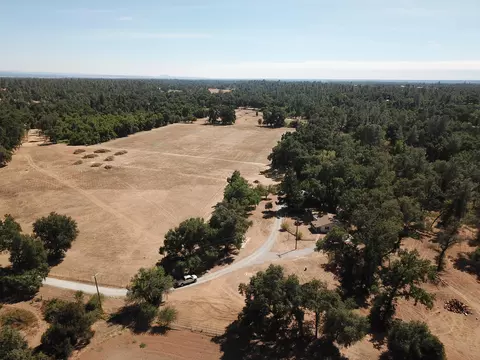10144 Salmon Creek Rd, Redding, CA 96003 photo 1