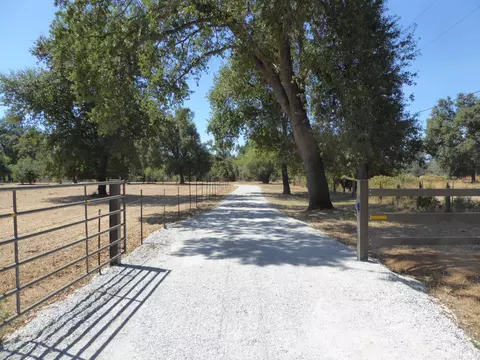 10144 Salmon Creek Rd, Redding, CA 96003 photo 20