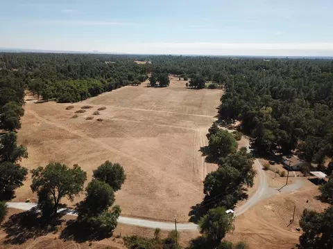 10144 Salmon Creek Rd, Redding, CA 96003 photo 16