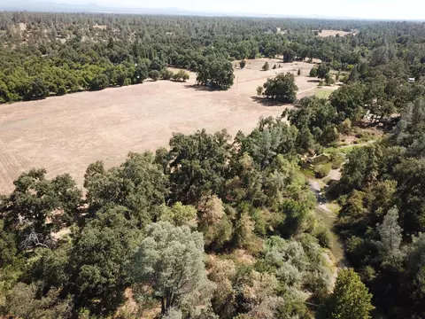 10144 Salmon Creek Rd, Redding, CA 96003 photo 7