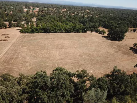 10144 Salmon Creek Rd, Redding, CA 96003 photo 8