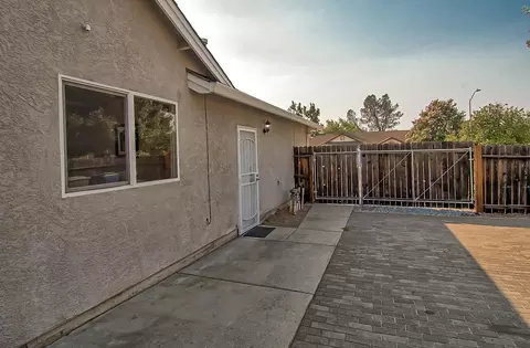 3585 Sunglow Dr, Redding, CA 96001 photo 18