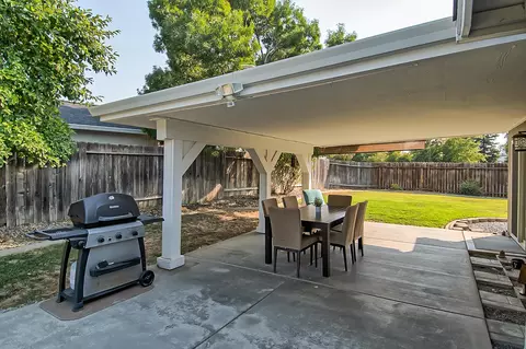 3585 Sunglow Dr, Redding, CA 96001 photo 16