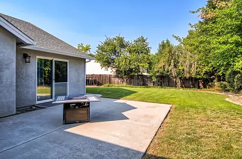 3585 Sunglow Dr, Redding, CA 96001 photo 17