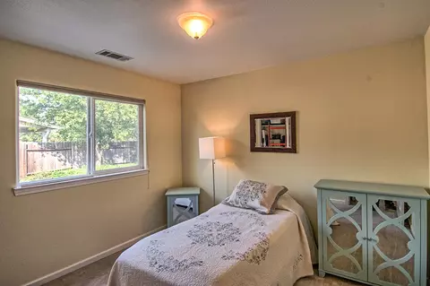 3585 Sunglow Dr, Redding, CA 96001 photo 12