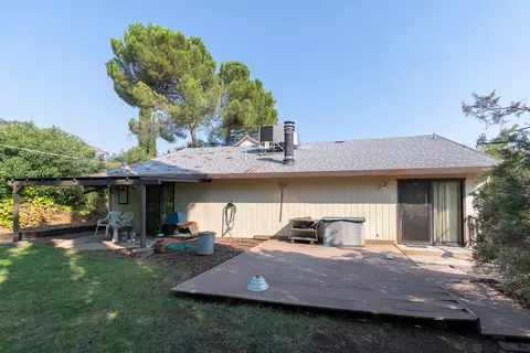 3590 Dwayne Ct, Redding, CA 96001 photo 18