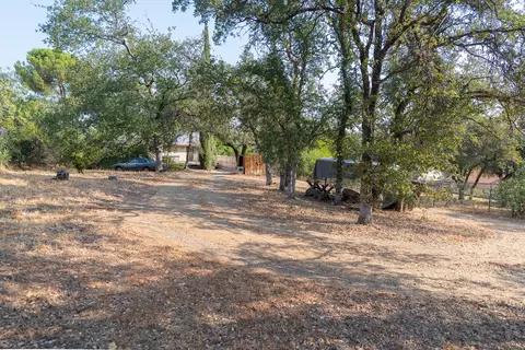 3590 Dwayne Ct, Redding, CA 96001 photo 20