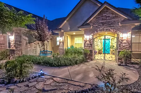 1501 Brinn Dr, Redding, CA 96001 photo 3