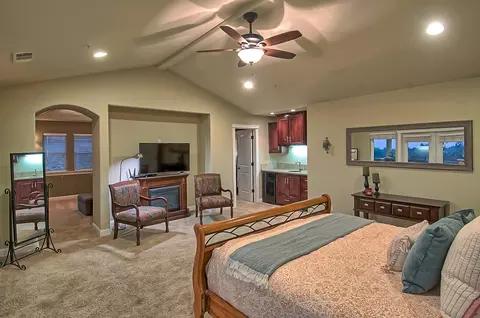 1501 Brinn Dr, Redding, CA 96001 photo 15