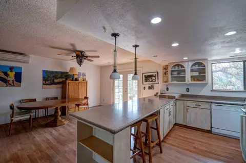 2165 Karen Pl, Redding, CA 96001 photo 10