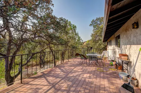 2165 Karen Pl, Redding, CA 96001 photo 4