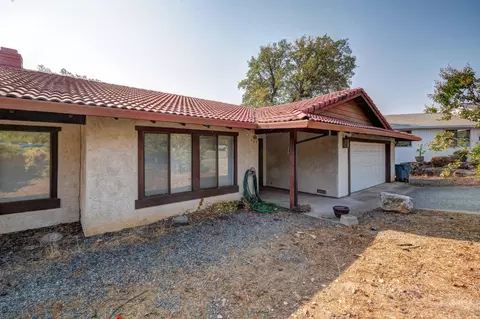 2165 Karen Pl, Redding, CA 96001 photo 1