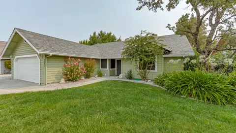 1471 River Ridge Dr, Redding, CA 96003 photo 1