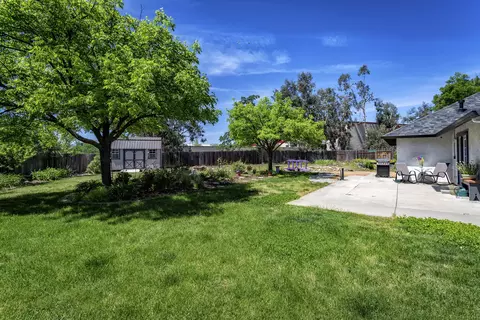 930 Hillsdale Ct, Redding, CA 96003 photo 29