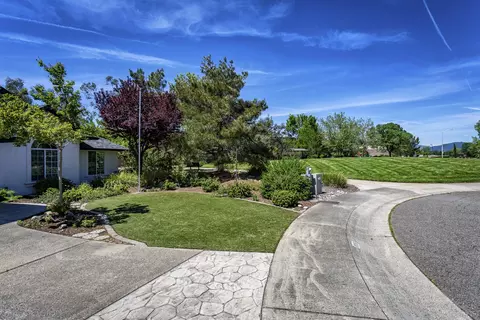 930 Hillsdale Ct, Redding, CA 96003 photo 35