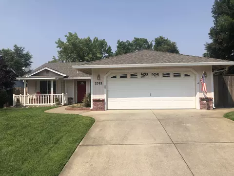 2592 Dewberry Dr, Redding, CA 96003 photo 2
