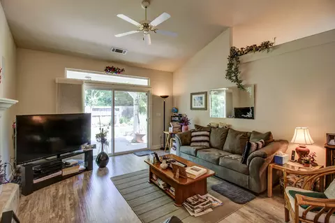 2962 Henrys Fork Dr, Redding, CA 96002 photo 10